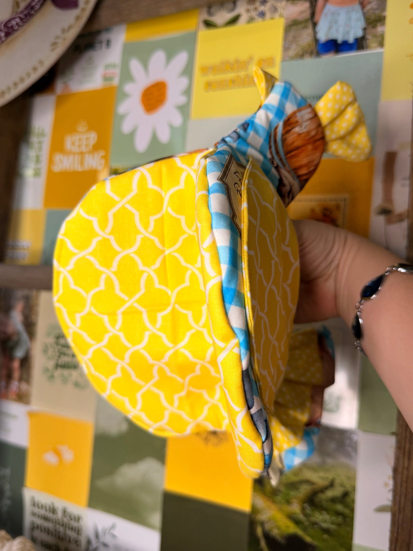 Scrappy Chicken Oven Mitt - Market Patchwork