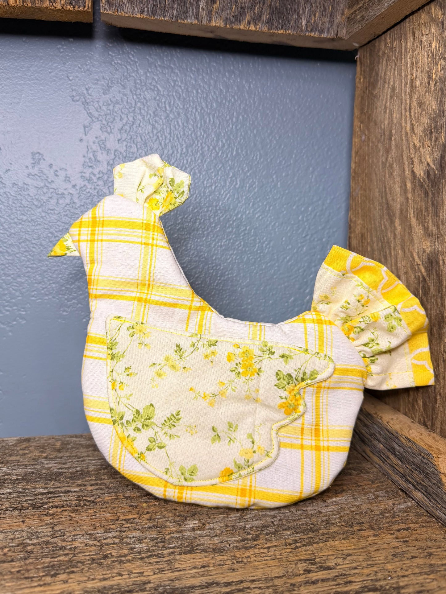 Scrappy Chicken Oven Mitt - Sunshine in Bloom