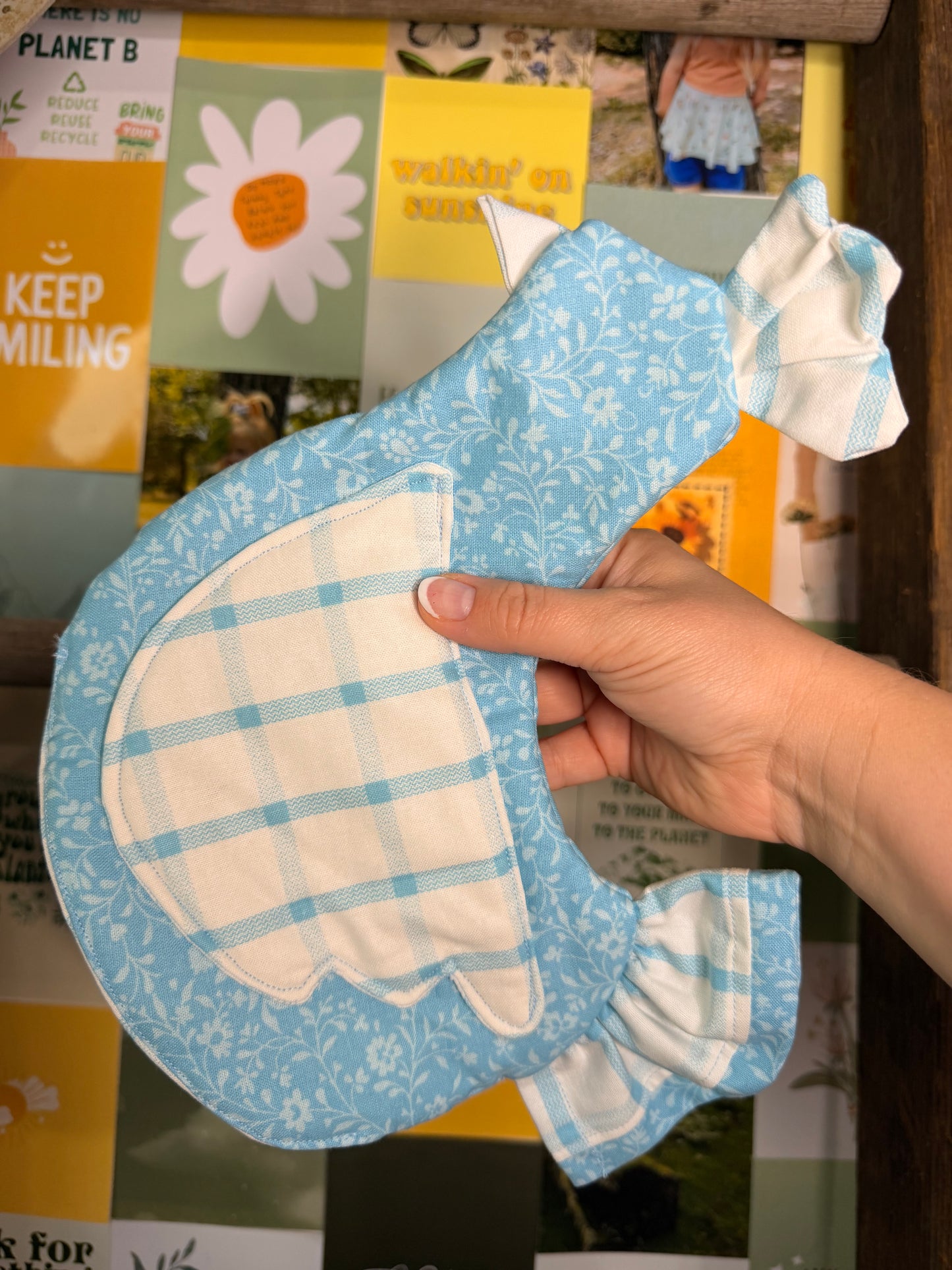 Scrappy Chicken Oven Mitt - Morning Glory
