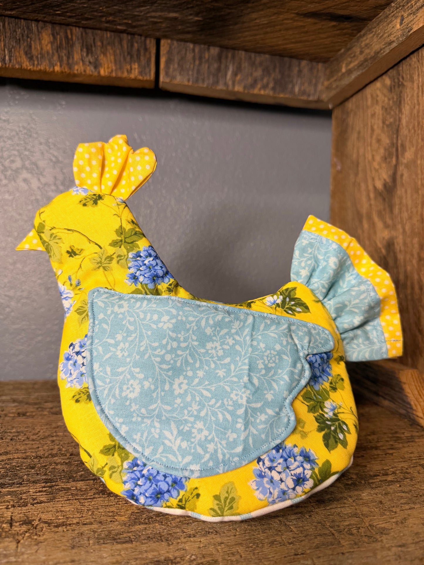 Scrappy Chicken Oven Mitt - Blue Floral Patchwork
