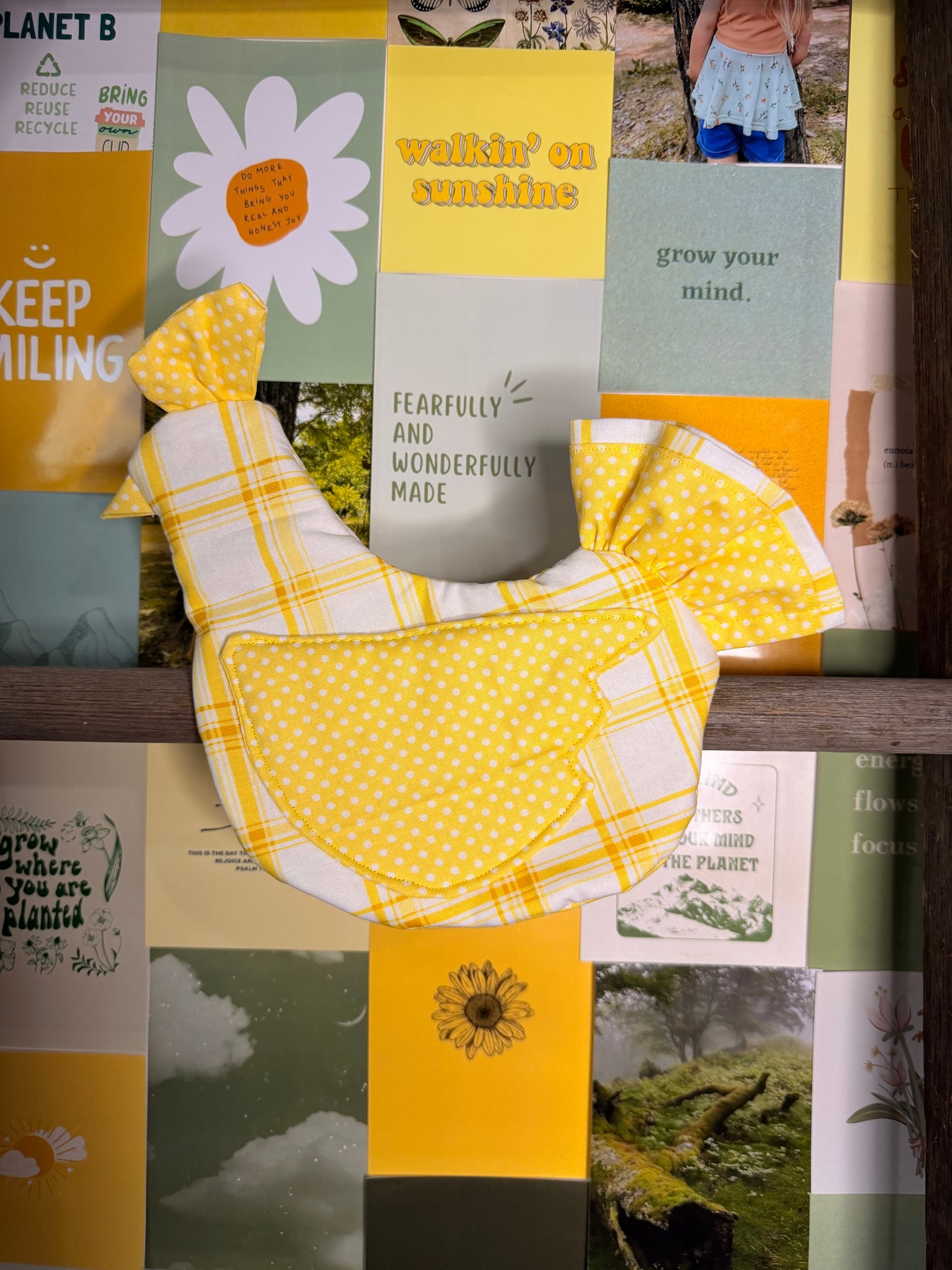 Scrappy Chicken Oven Mitt - Sunshine Plaid