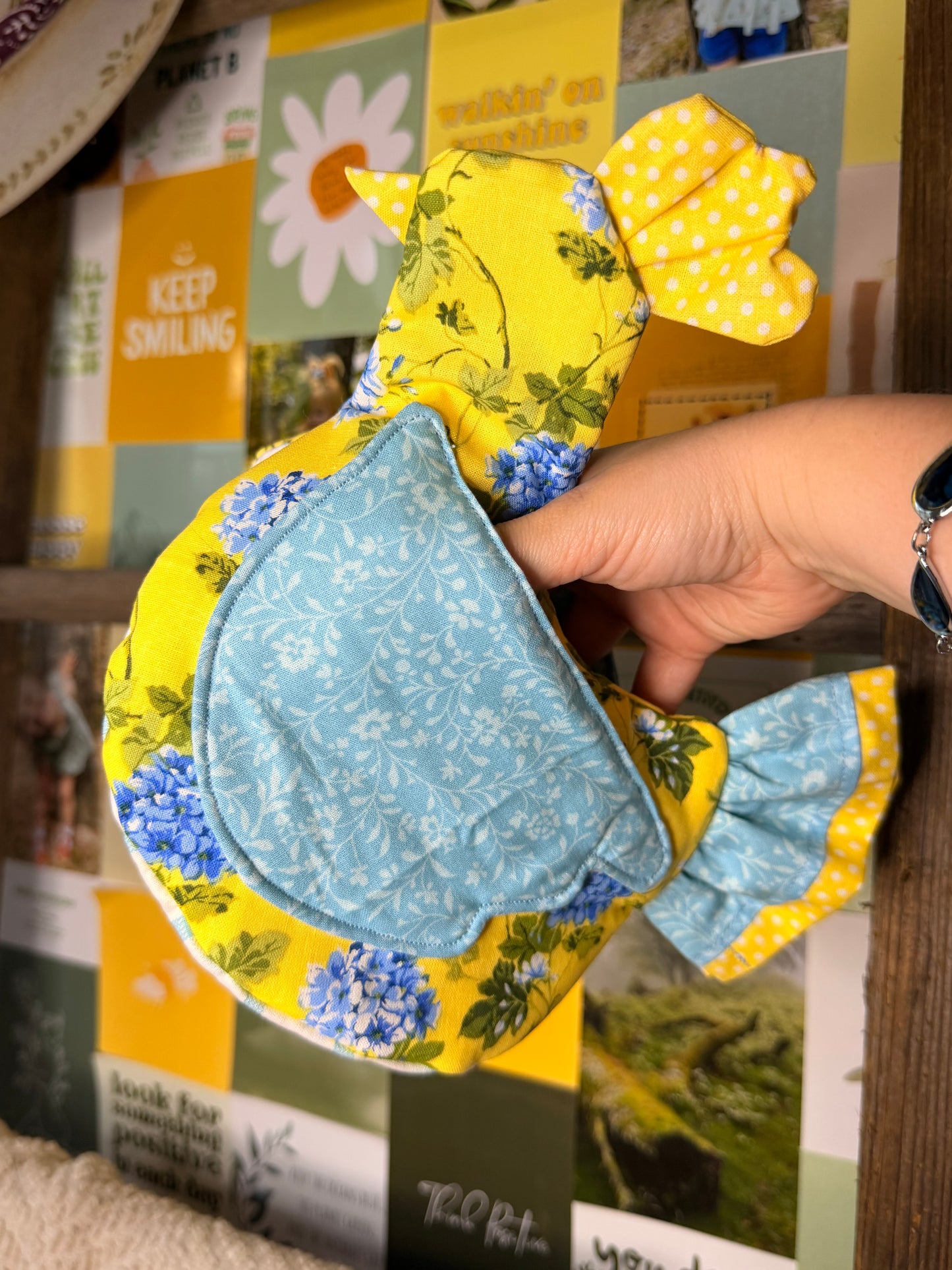 Scrappy Chicken Oven Mitt - Blue Floral Patchwork