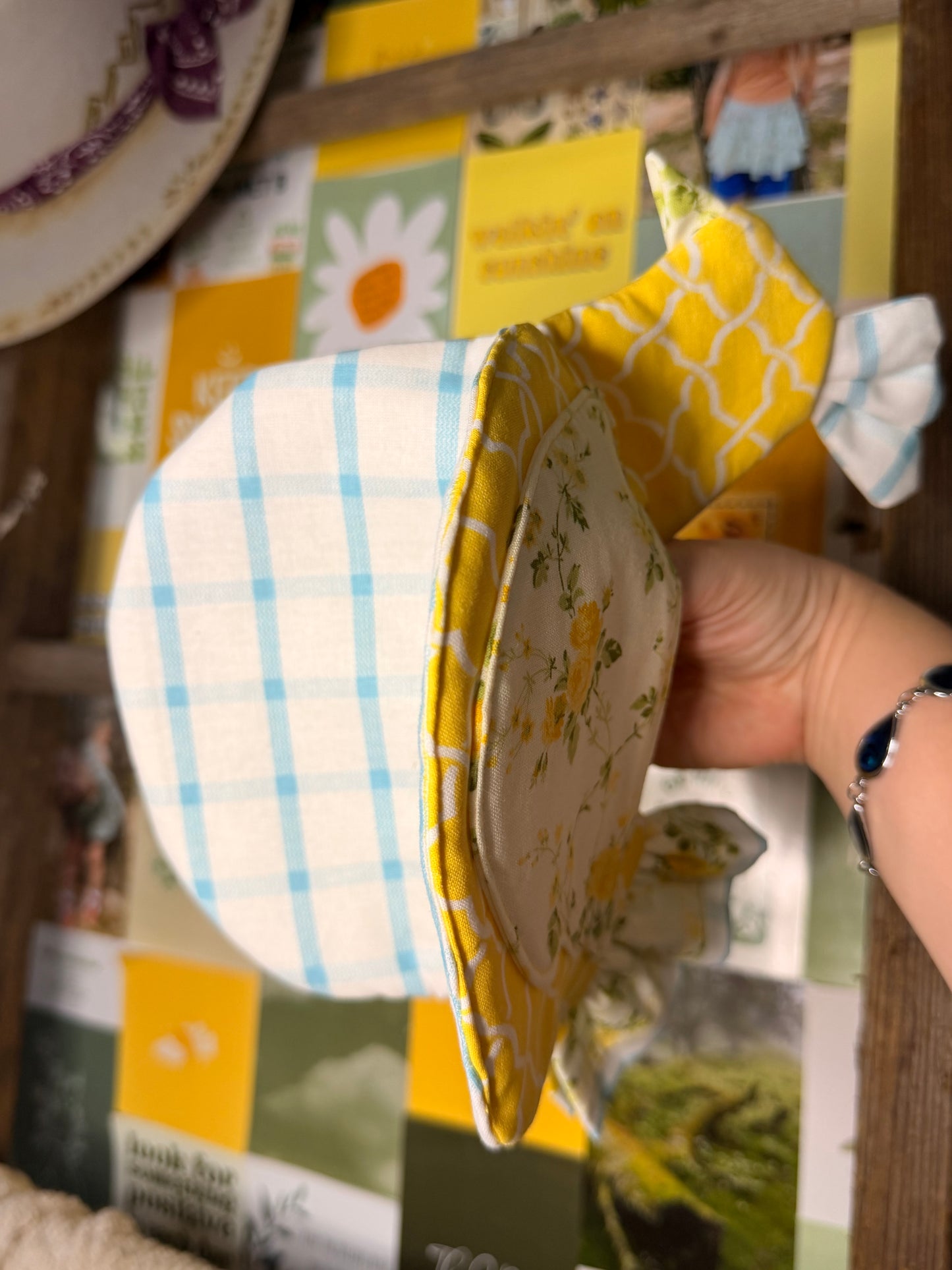 Scrappy Chicken Oven Mitt - Yellow Floral Patchwork