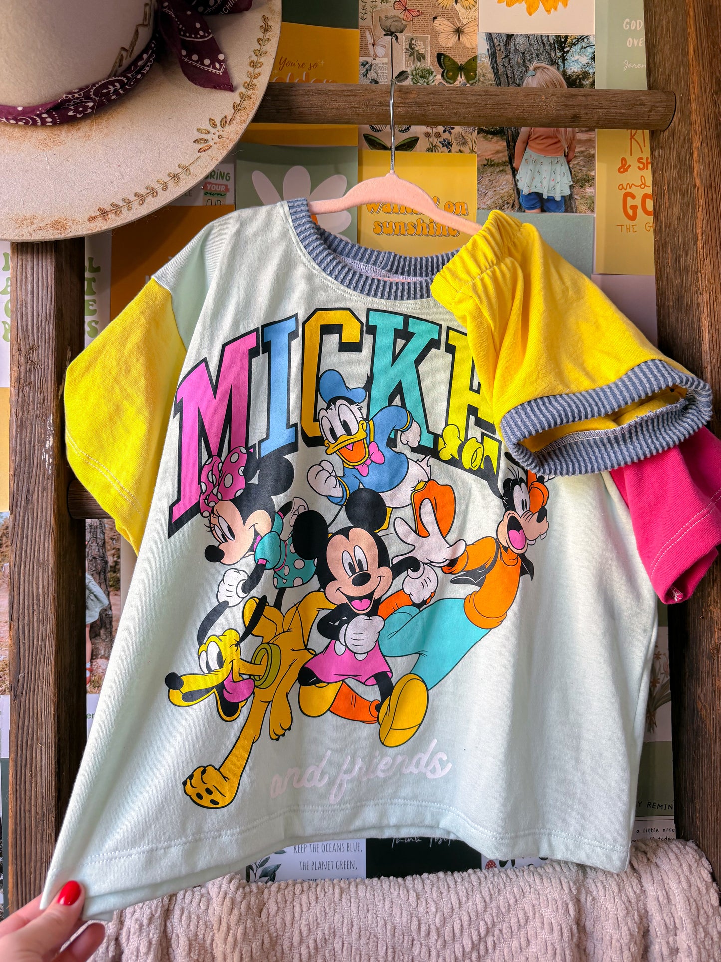 Mickey & Friends Colorblock Set sz 6/7